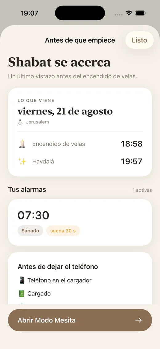 Pantalla de repaso de ShabbatRise con las alarmas programadas antes de que entre Shabat (app en español)